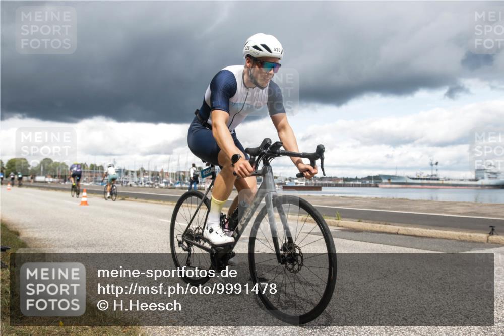 16.08.2026 - KN Förde Triathlon 2026 H.Heesch http://msf.ph/oto/9991478 16.08.2026 13:18:39 Radfahren 547, 559, 566, 592, 597 meine-sportfotos.de