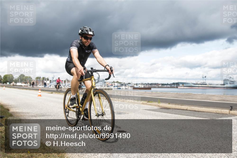 16.08.2026 - KN Förde Triathlon 2026 H.Heesch http://msf.ph/oto/9991490 16.08.2026 13:19:14 Radfahren 579 meine-sportfotos.de
