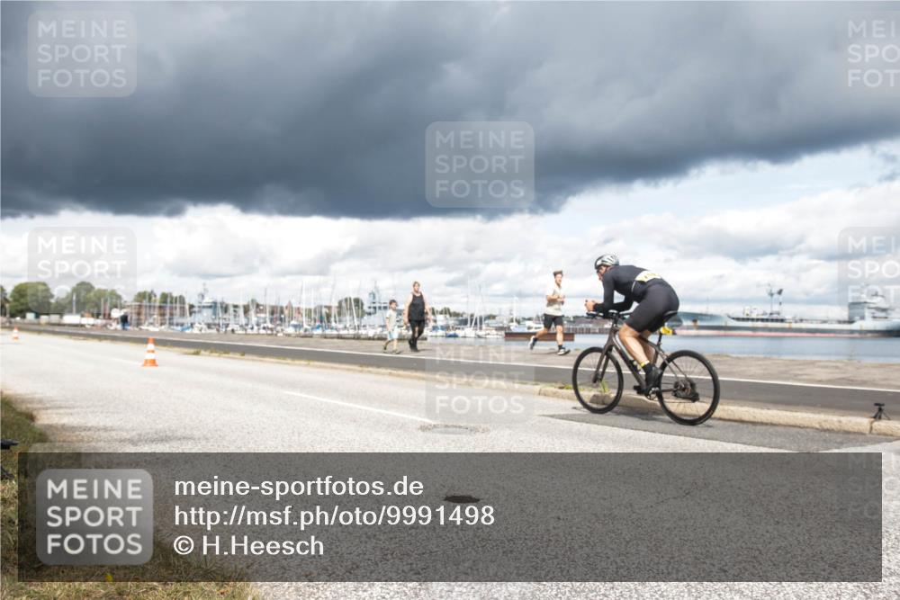 16.08.2026 - KN Förde Triathlon 2026 H.Heesch http://msf.ph/oto/9991498 16.08.2026 13:19:36 Radfahren 522, 574, 701, 743 meine-sportfotos.de
