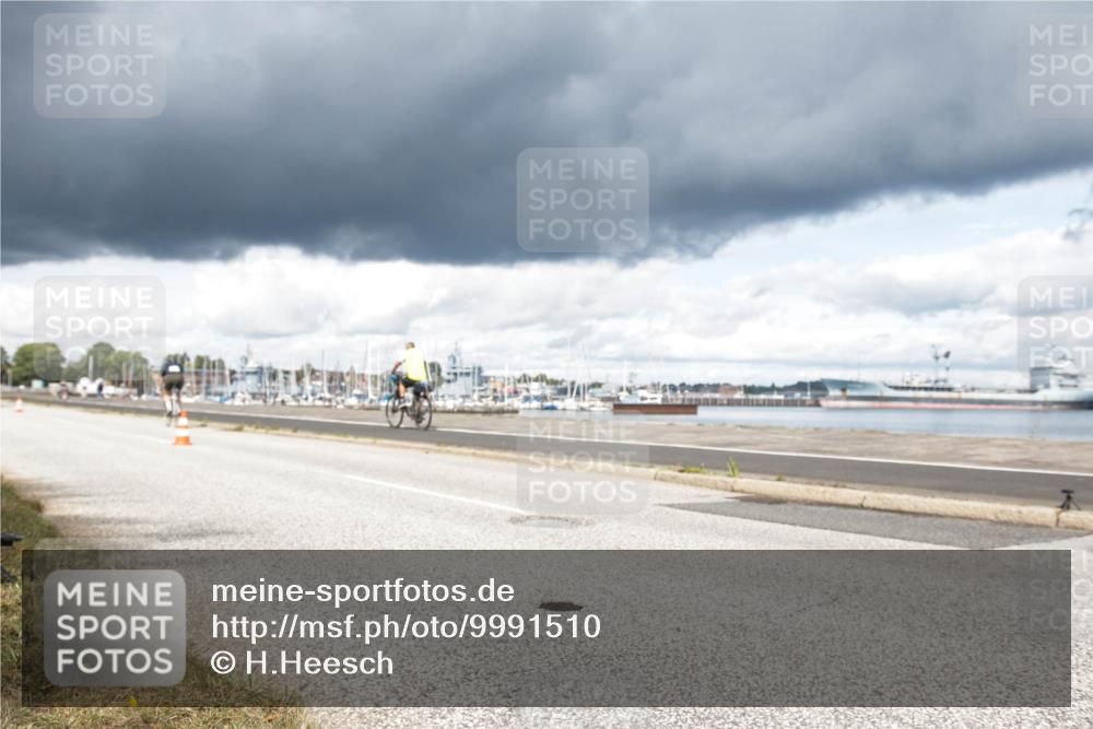 16.08.2026 - KN Förde Triathlon 2026 H.Heesch http://msf.ph/oto/9991510 16.08.2026 13:19:53 Radfahren 553, 594, 612 meine-sportfotos.de