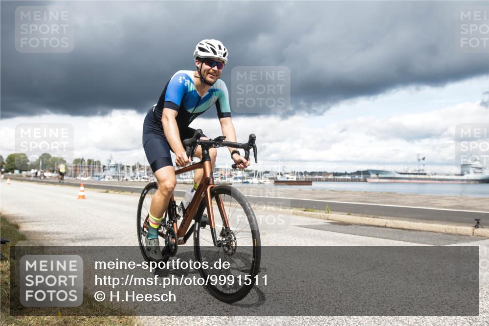 16.08.2026 - KN Förde Triathlon 2026 H.Heesch http://msf.ph/oto/9991511 16.08.2026 13:19:58 Radfahren 553, 594, 612, 723, 733 meine-sportfotos.de