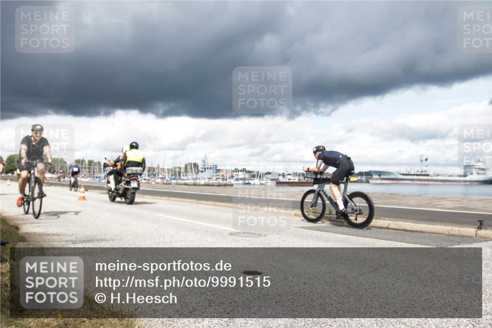 16.08.2026 - KN Förde Triathlon 2026 H.Heesch http://msf.ph/oto/9991515 16.08.2026 13:20:04 Radfahren 532, 562, 591, 709, 723, 737 meine-sportfotos.de