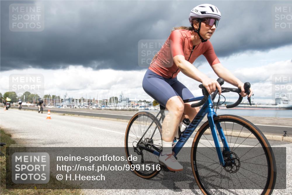 16.08.2026 - KN Förde Triathlon 2026 H.Heesch http://msf.ph/oto/9991516 16.08.2026 13:20:06 Radfahren 532, 562, 591, 709, 723, 737 meine-sportfotos.de