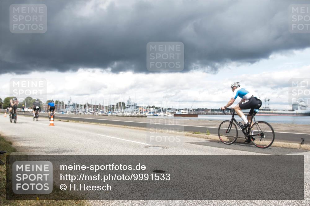 16.08.2026 - KN Förde Triathlon 2026 H.Heesch http://msf.ph/oto/9991533 16.08.2026 13:21:00 Radfahren 568, 578, 602, 607, 720, 722, 729, 746 meine-sportfotos.de