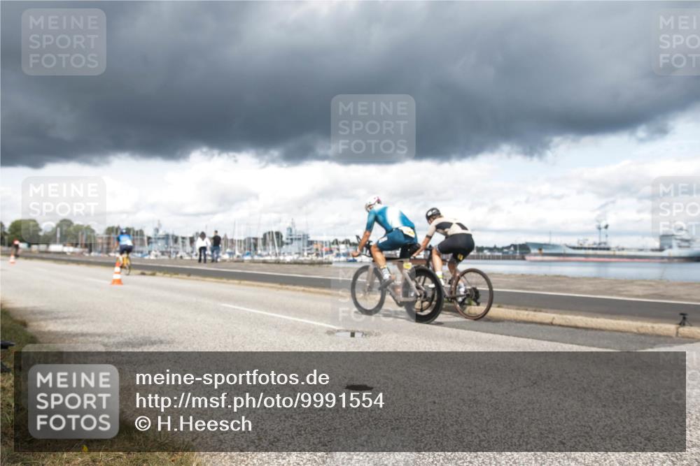 16.08.2026 - KN Förde Triathlon 2026 H.Heesch http://msf.ph/oto/9991554 16.08.2026 13:21:49 Radfahren 555 meine-sportfotos.de