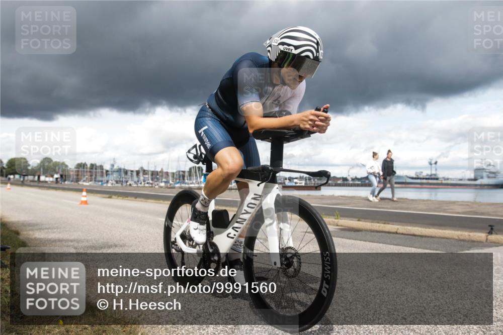 16.08.2026 - KN Förde Triathlon 2026 H.Heesch http://msf.ph/oto/9991560 16.08.2026 13:22:23 Radfahren 548, 599 meine-sportfotos.de