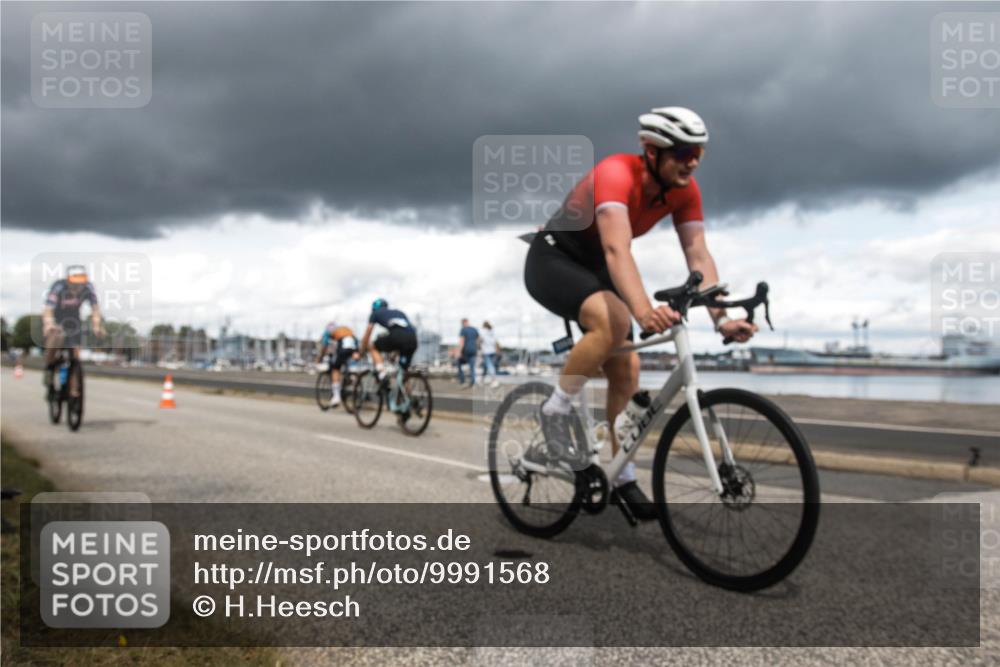 16.08.2026 - KN Förde Triathlon 2026 H.Heesch http://msf.ph/oto/9991568 16.08.2026 13:22:54 Radfahren 550, 612 meine-sportfotos.de