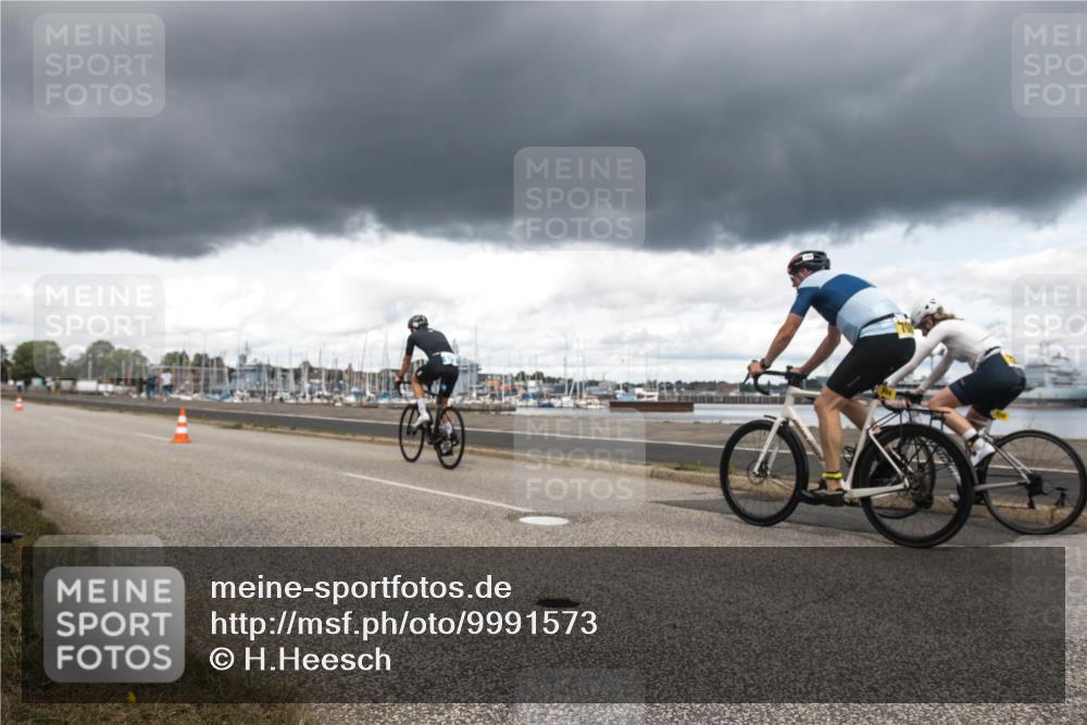16.08.2026 - KN Förde Triathlon 2026 H.Heesch http://msf.ph/oto/9991573 16.08.2026 13:23:16 Radfahren 533, 569, 587, 611, 727, 731 meine-sportfotos.de