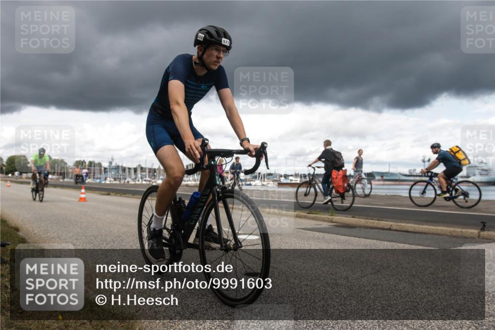 16.08.2026 - KN Förde Triathlon 2026 H.Heesch http://msf.ph/oto/9991603 16.08.2026 13:24:51 Radfahren 546, 561, 577 meine-sportfotos.de