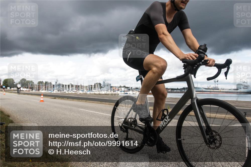 16.08.2026 - KN Förde Triathlon 2026 H.Heesch http://msf.ph/oto/9991614 16.08.2026 13:25:35 Radfahren 739 meine-sportfotos.de