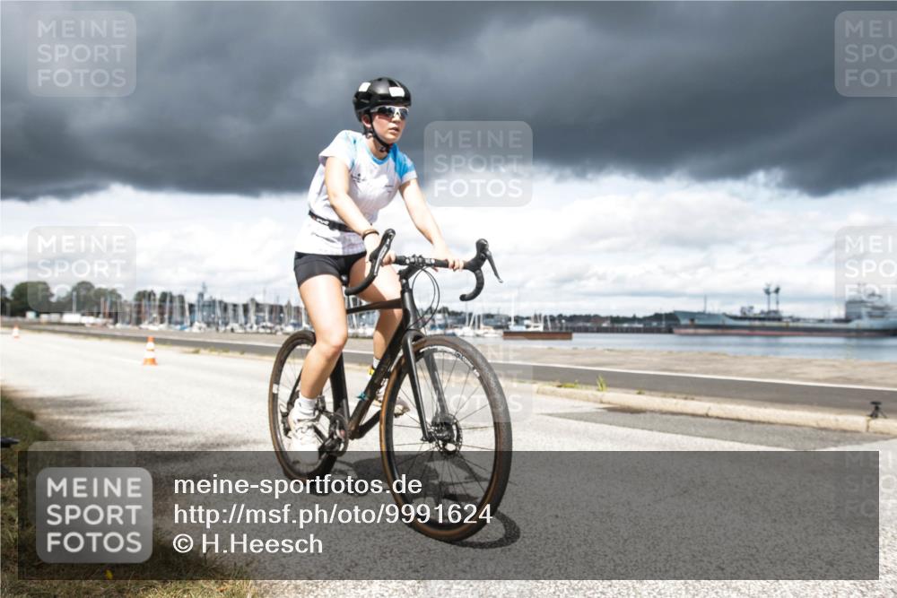 16.08.2026 - KN Förde Triathlon 2026 H.Heesch http://msf.ph/oto/9991624 16.08.2026 13:26:05 Radfahren 731 meine-sportfotos.de
