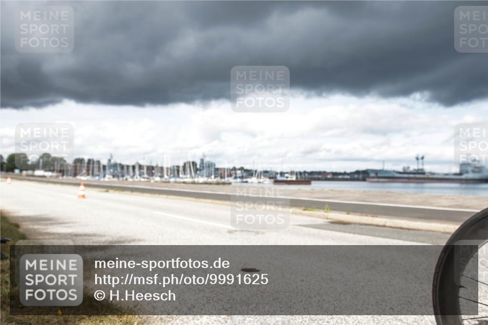 16.08.2026 - KN Förde Triathlon 2026 H.Heesch http://msf.ph/oto/9991625 16.08.2026 13:26:11 Radfahren  meine-sportfotos.de