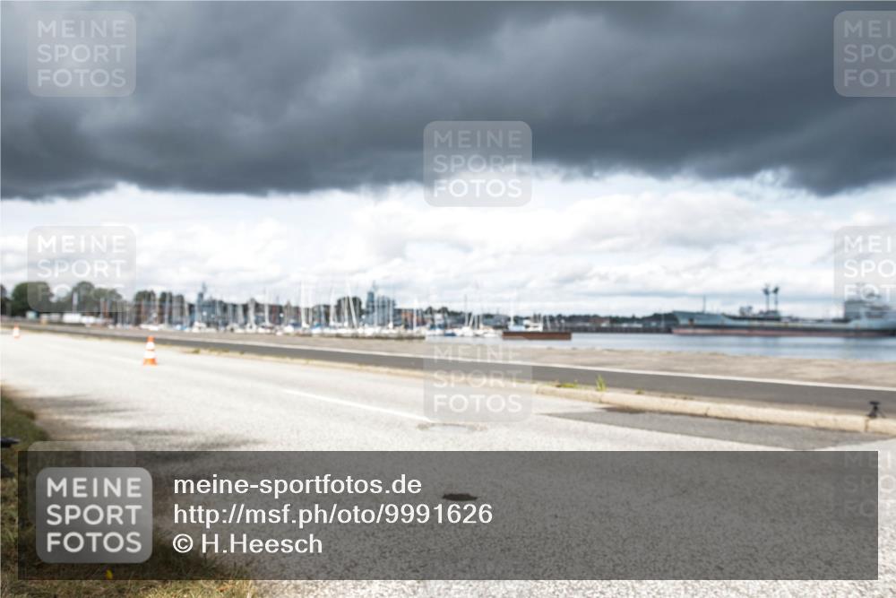 16.08.2026 - KN Förde Triathlon 2026 H.Heesch http://msf.ph/oto/9991626 16.08.2026 13:26:12 Radfahren  meine-sportfotos.de