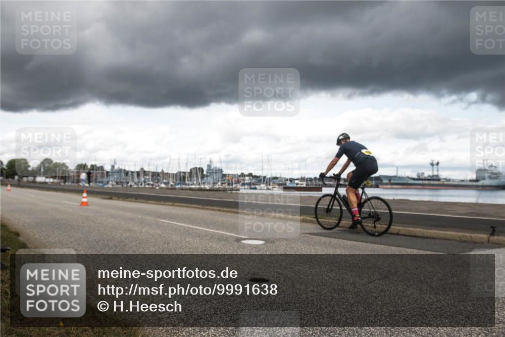 16.08.2026 - KN Förde Triathlon 2026 H.Heesch http://msf.ph/oto/9991638 16.08.2026 13:26:59 Radfahren 565, 714, 743 meine-sportfotos.de