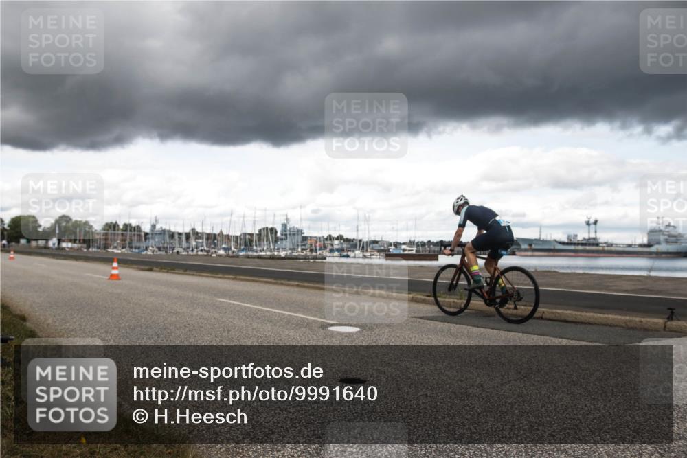 16.08.2026 - KN Förde Triathlon 2026 H.Heesch http://msf.ph/oto/9991640 16.08.2026 13:27:22 Radfahren 600, 713 meine-sportfotos.de