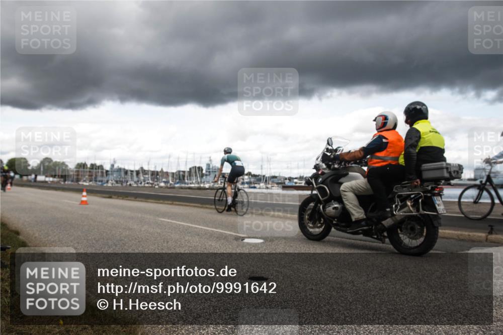 16.08.2026 - KN Förde Triathlon 2026 H.Heesch http://msf.ph/oto/9991642 16.08.2026 13:27:27 Radfahren 606, 713 meine-sportfotos.de