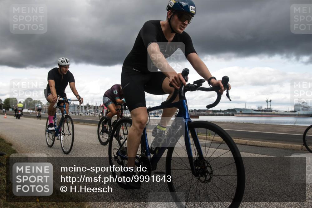 16.08.2026 - KN Förde Triathlon 2026 H.Heesch http://msf.ph/oto/9991643 16.08.2026 13:27:29 Radfahren 579, 606 meine-sportfotos.de