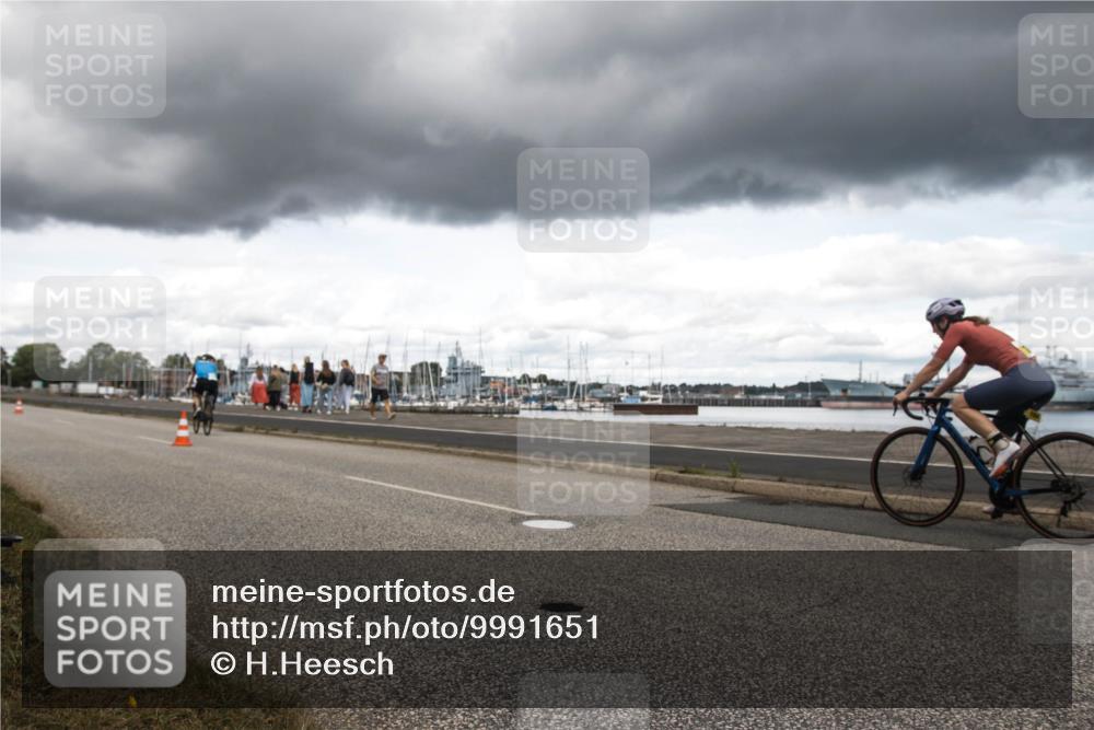 16.08.2026 - KN Förde Triathlon 2026 H.Heesch http://msf.ph/oto/9991651 16.08.2026 13:28:34 Radfahren 591 meine-sportfotos.de