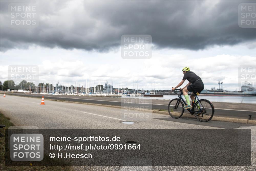 16.08.2026 - KN Förde Triathlon 2026 H.Heesch http://msf.ph/oto/9991664 16.08.2026 13:30:45 Radfahren 737 meine-sportfotos.de