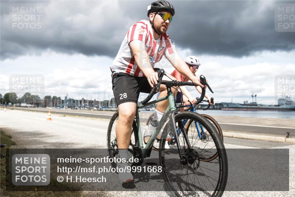 16.08.2026 - KN Förde Triathlon 2026 H.Heesch http://msf.ph/oto/9991668 16.08.2026 13:31:10 Radfahren 610 meine-sportfotos.de
