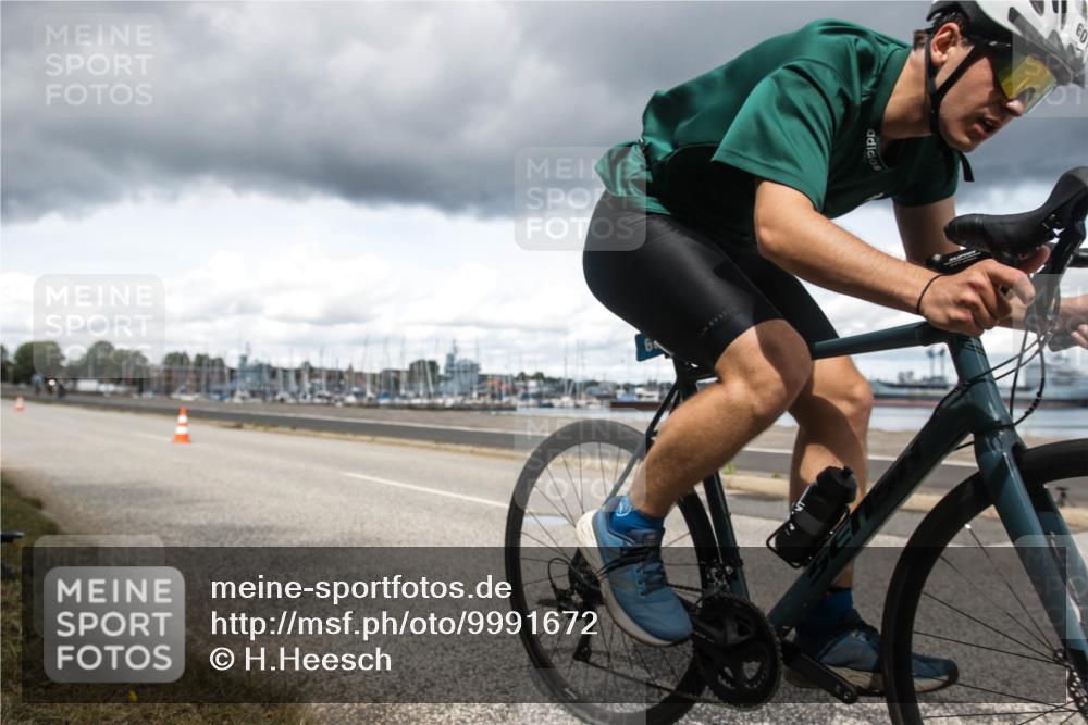 16.08.2026 - KN Förde Triathlon 2026 H.Heesch http://msf.ph/oto/9991672 16.08.2026 13:31:29 Radfahren 609 meine-sportfotos.de