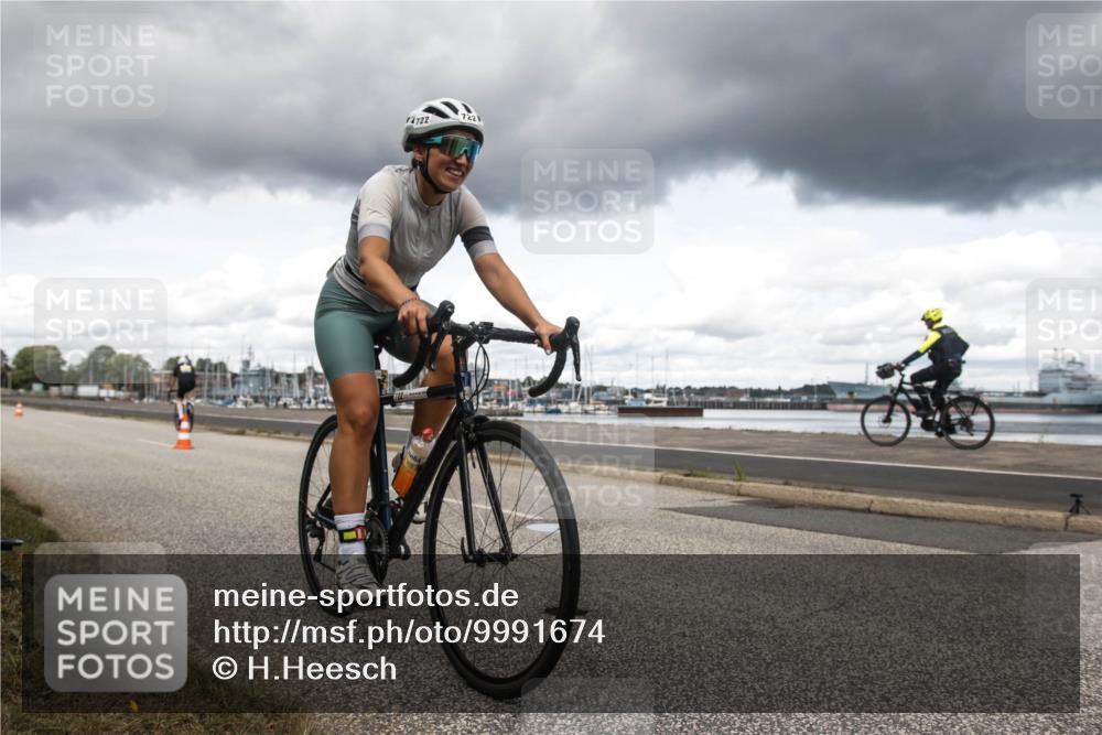 16.08.2026 - KN Förde Triathlon 2026 H.Heesch http://msf.ph/oto/9991674 16.08.2026 13:31:49 Radfahren  meine-sportfotos.de