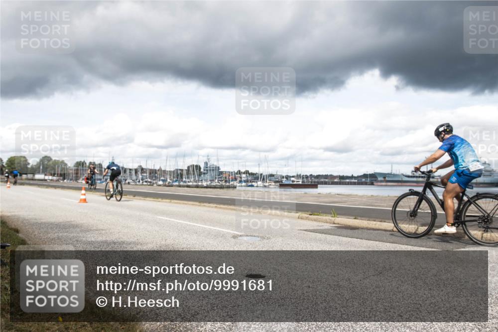 16.08.2026 - KN Förde Triathlon 2026 H.Heesch http://msf.ph/oto/9991681 16.08.2026 13:32:30 Radfahren 736, 746 meine-sportfotos.de