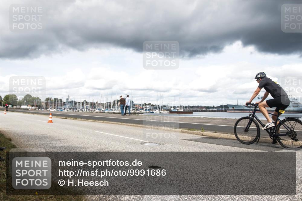 16.08.2026 - KN Förde Triathlon 2026 H.Heesch http://msf.ph/oto/9991686 16.08.2026 13:32:49 Radfahren 729 meine-sportfotos.de