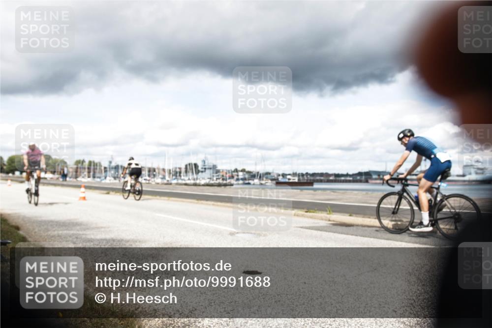 16.08.2026 - KN Förde Triathlon 2026 H.Heesch http://msf.ph/oto/9991688 16.08.2026 13:33:17 Radfahren  meine-sportfotos.de