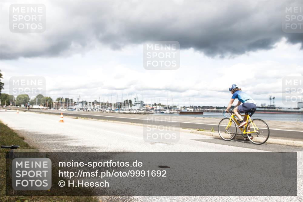 16.08.2026 - KN Förde Triathlon 2026 H.Heesch http://msf.ph/oto/9991692 16.08.2026 13:33:44 Radfahren  meine-sportfotos.de