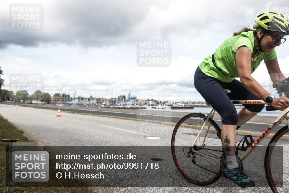 16.08.2026 - KN Förde Triathlon 2026 H.Heesch http://msf.ph/oto/9991718 16.08.2026 13:37:49 Radfahren 717 meine-sportfotos.de