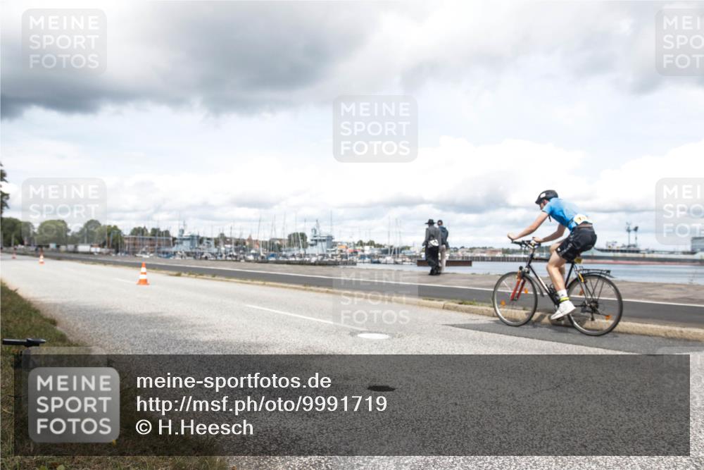 16.08.2026 - KN Förde Triathlon 2026 H.Heesch http://msf.ph/oto/9991719 16.08.2026 13:37:56 Radfahren  meine-sportfotos.de