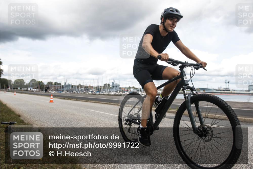 16.08.2026 - KN Förde Triathlon 2026 H.Heesch http://msf.ph/oto/9991722 16.08.2026 13:38:28 Radfahren  meine-sportfotos.de
