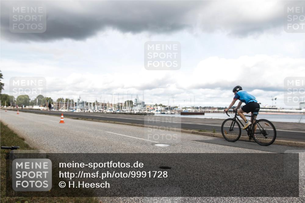 16.08.2026 - KN Förde Triathlon 2026 H.Heesch http://msf.ph/oto/9991728 16.08.2026 13:41:37 Radfahren  meine-sportfotos.de