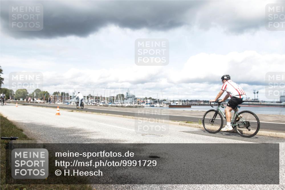 16.08.2026 - KN Förde Triathlon 2026 H.Heesch http://msf.ph/oto/9991729 16.08.2026 13:41:54 Radfahren  meine-sportfotos.de