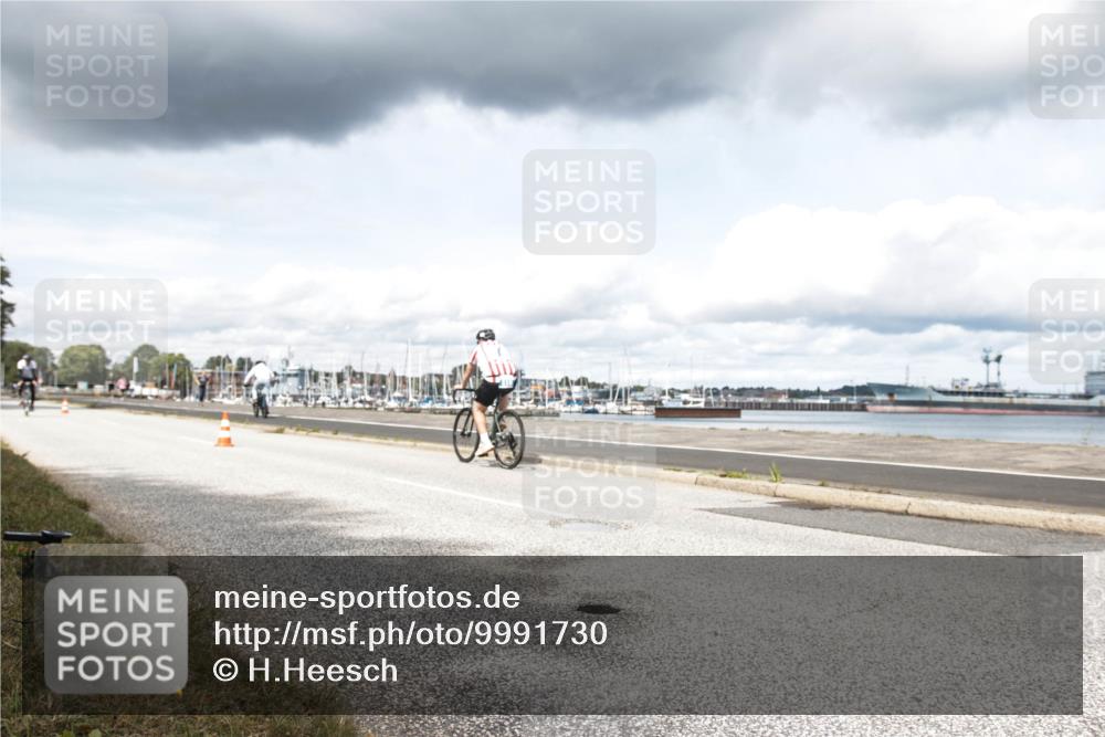 16.08.2026 - KN Förde Triathlon 2026 H.Heesch http://msf.ph/oto/9991730 16.08.2026 13:41:54 Radfahren  meine-sportfotos.de