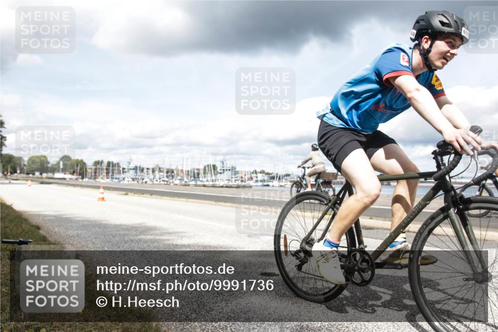 16.08.2026 - KN Förde Triathlon 2026 H.Heesch http://msf.ph/oto/9991736 16.08.2026 13:44:47 Radfahren  meine-sportfotos.de
