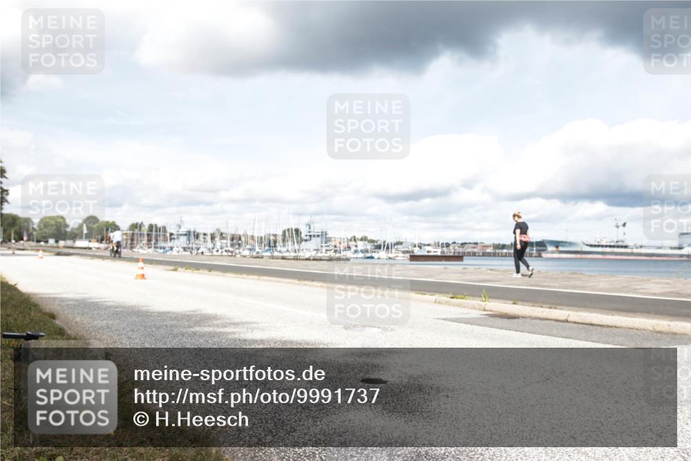 16.08.2026 - KN Förde Triathlon 2026 H.Heesch http://msf.ph/oto/9991737 16.08.2026 13:44:53 Radfahren  meine-sportfotos.de
