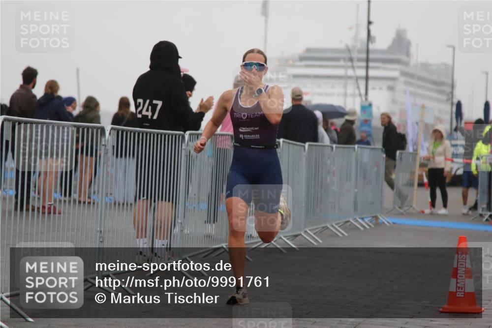 16.08.2026 - KN Förde Triathlon 2026 Markus Tischler http://msf.ph/oto/9991761 16.08.2026 09:51:42 Ziel  meine-sportfotos.de