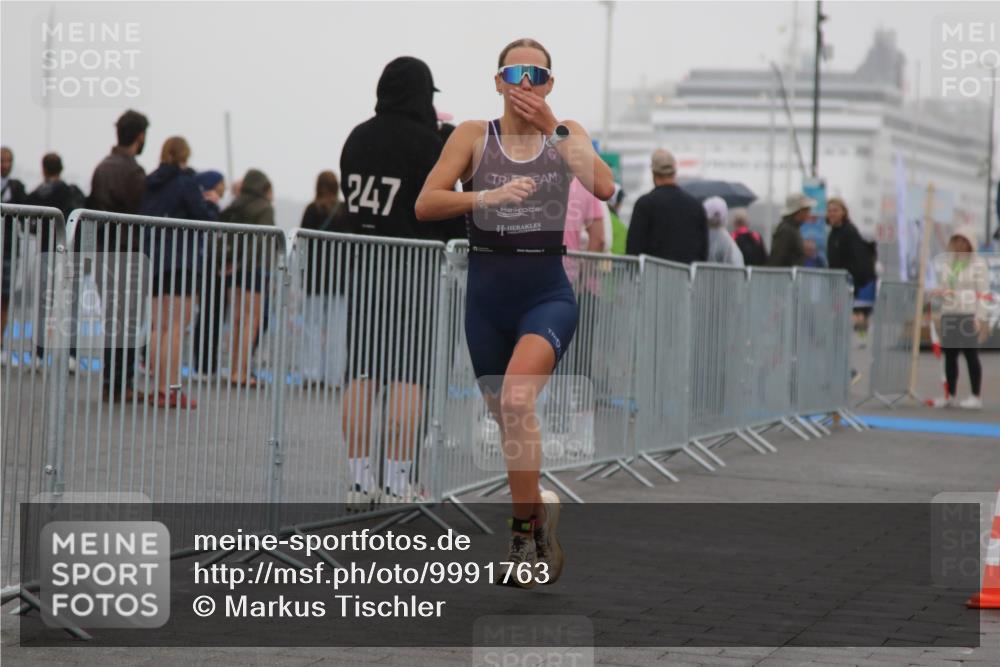 16.08.2026 - KN Förde Triathlon 2026 Markus Tischler http://msf.ph/oto/9991763 16.08.2026 09:51:42 Ziel  meine-sportfotos.de