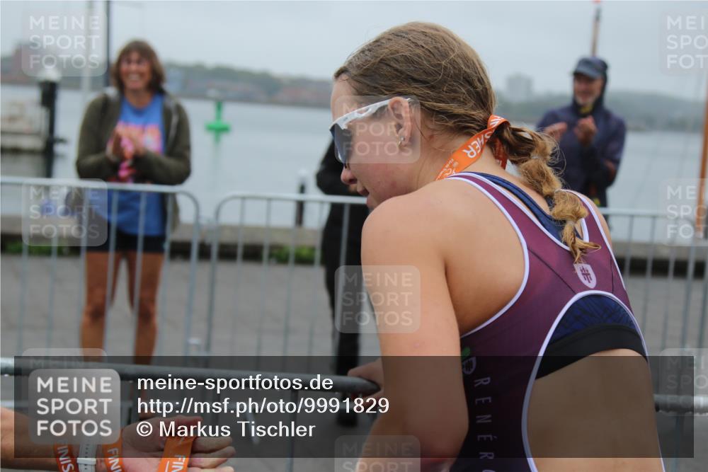 16.08.2026 - KN Förde Triathlon 2026 Markus Tischler http://msf.ph/oto/9991829 16.08.2026 10:06:16 Ziel  meine-sportfotos.de