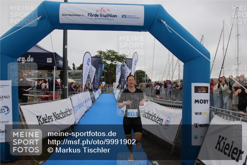16.08.2026 - KN Förde Triathlon 2026 Markus Tischler http://msf.ph/oto/9991902 16.08.2026 10:13:58 Ziel 115, 115 meine-sportfotos.de