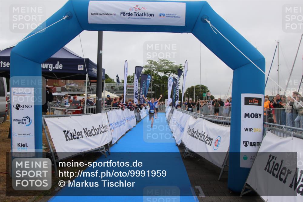16.08.2026 - KN Förde Triathlon 2026 Markus Tischler http://msf.ph/oto/9991959 16.08.2026 10:21:28 Ziel 110, 116, 110, 116 meine-sportfotos.de