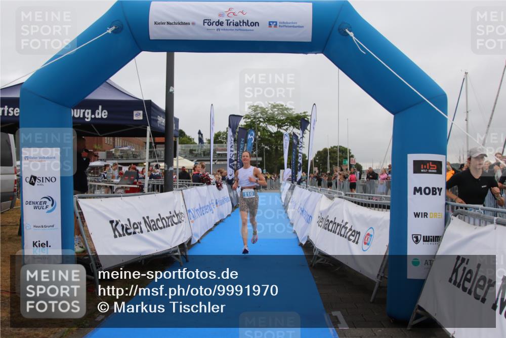 16.08.2026 - KN Förde Triathlon 2026 Markus Tischler http://msf.ph/oto/9991970 16.08.2026 10:21:32 Ziel 110, 116, 110, 116 meine-sportfotos.de