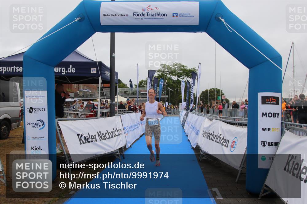 16.08.2026 - KN Förde Triathlon 2026 Markus Tischler http://msf.ph/oto/9991974 16.08.2026 10:21:33 Ziel 110, 116, 110, 116 meine-sportfotos.de