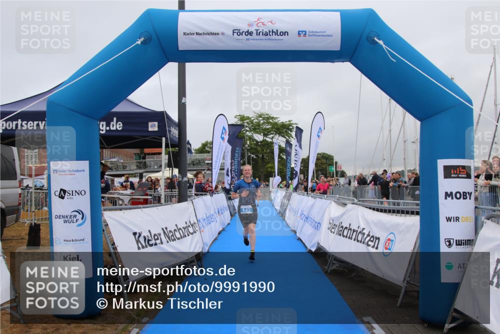 16.08.2026 - KN Förde Triathlon 2026 Markus Tischler http://msf.ph/oto/9991990 16.08.2026 10:22:49 Ziel 142, 149, 142, 149 meine-sportfotos.de