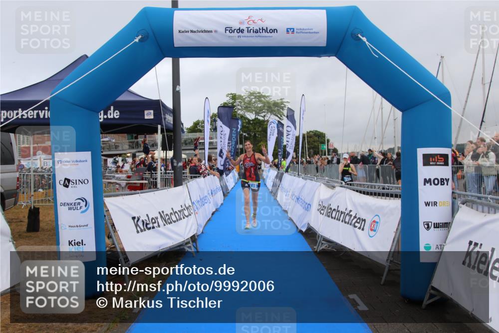 16.08.2026 - KN Förde Triathlon 2026 Markus Tischler http://msf.ph/oto/9992006 16.08.2026 10:24:00 Ziel 119, 119 meine-sportfotos.de