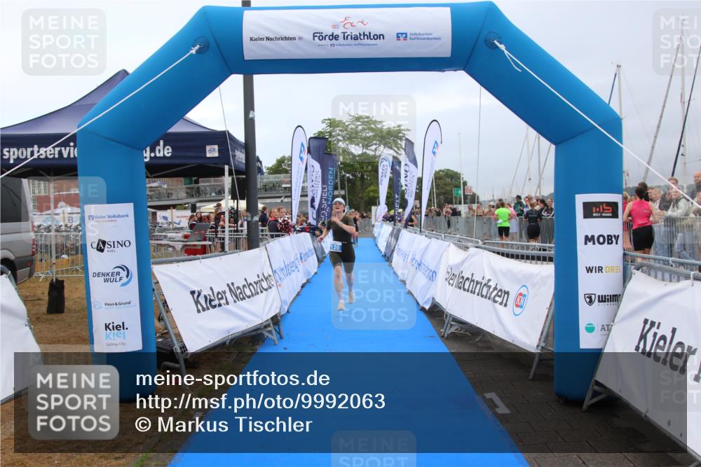 16.08.2026 - KN Förde Triathlon 2026 Markus Tischler http://msf.ph/oto/9992063 16.08.2026 10:26:40 Ziel 122, 130, 122, 130 meine-sportfotos.de