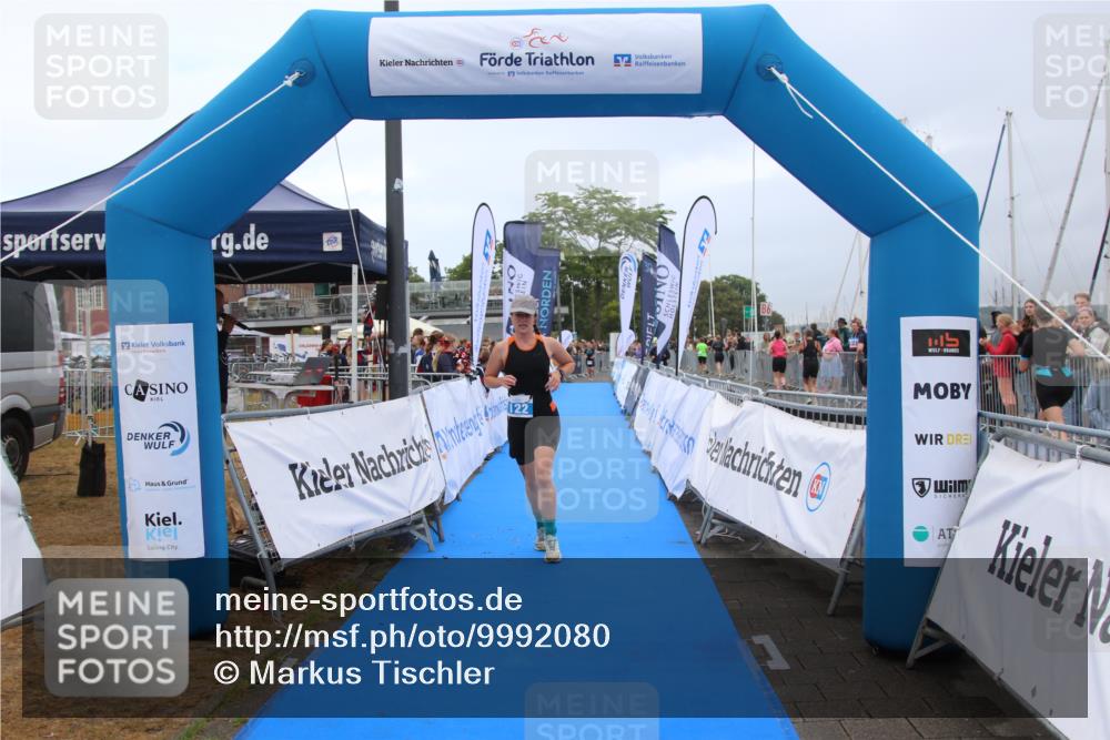 16.08.2026 - KN Förde Triathlon 2026 Markus Tischler http://msf.ph/oto/9992080 16.08.2026 10:26:47 Ziel 122, 130, 122, 130 meine-sportfotos.de