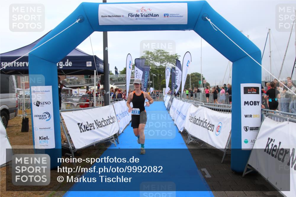 16.08.2026 - KN Förde Triathlon 2026 Markus Tischler http://msf.ph/oto/9992082 16.08.2026 10:26:47 Ziel 122, 130, 122, 130 meine-sportfotos.de
